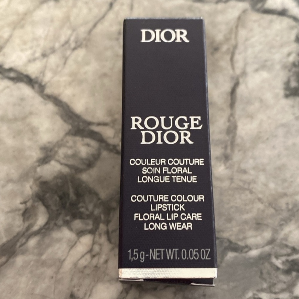 Dior Gift Set - Picture 6 of 9